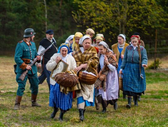 26 kwietnia mieszkańcy regionu i goście z całej Polski wzięli udział w VII rekonstrukcji bitwy pod Zaborecznem – „Zamojszczyzna 1943”.