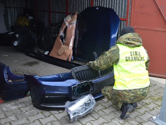 Hrebenne: Części z kradzionego BMW nie przejechały przez granicę