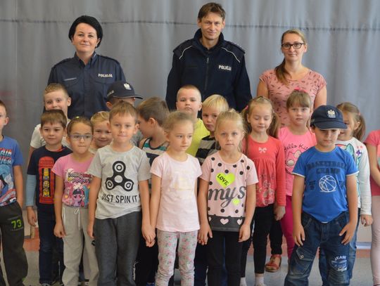 Hrubieszów: Dzielnicowy spotkał się z przedszkolakami