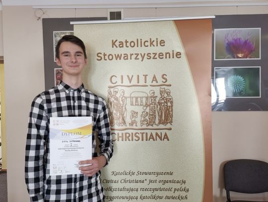 Hrubieszów: Eryk Ostrowski ze Staszica najlepszy w biblijnym konkursie