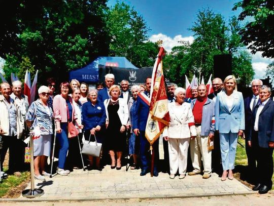 Hrubieszów: Odsłonięto pomnik 27. Wołyńskiej Dywizji Piechoty Armii Krajowej