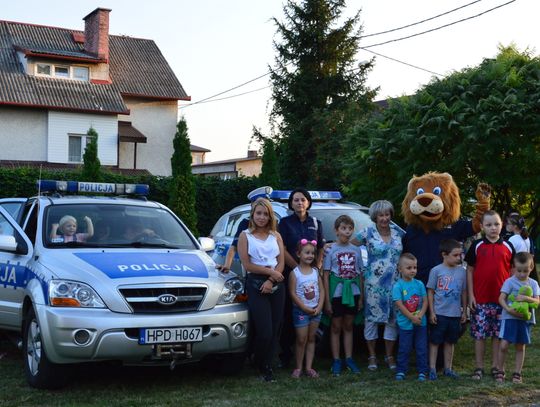 Hrubieszów: Policjanci w bibliotece na spotkaniu z dziećmi (ZDJĘCIA)