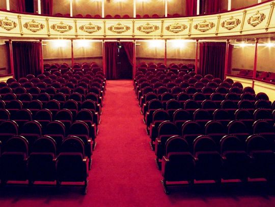 Hrubieszów: Teatr z Lublina cyklicznie w HDK-u