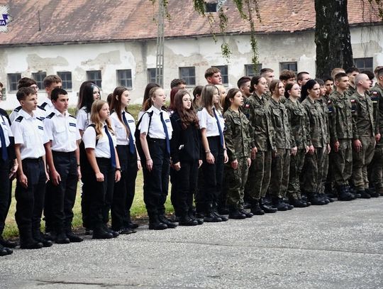 Inauguracja roku szkolnego w Łaszczowie i w zamojskich szkołach z oddziałami mundurowymi [ZDJĘCIA]