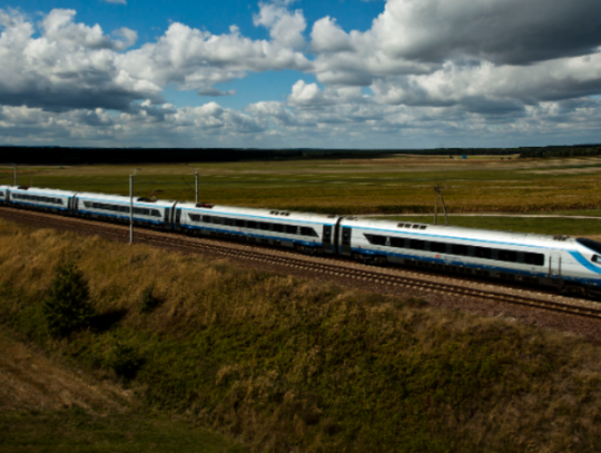Na wakacje PKP Intercity uruchomi dwa nowe połączenia: krajowe Warszawa-Świnoujście (skróci to czas dojazdu) i do Chorwacji.
