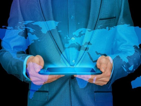 Internetowe serwisy informacyjne - jak z nich korzystać?