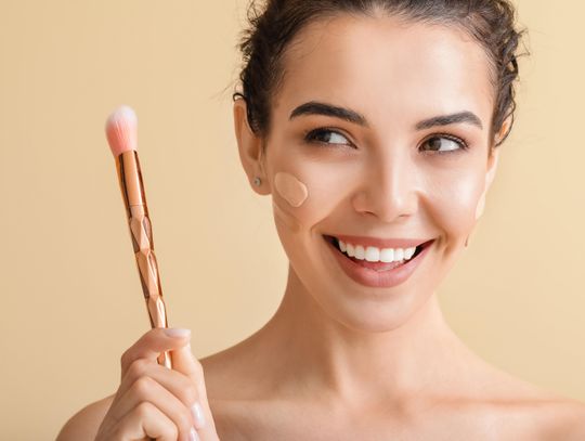 Jak dobrać idealny podkład do twarzy?