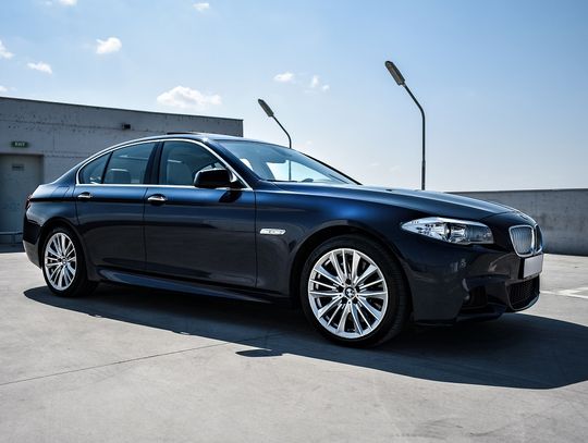 Jak wybrać ubezpieczenie opon?