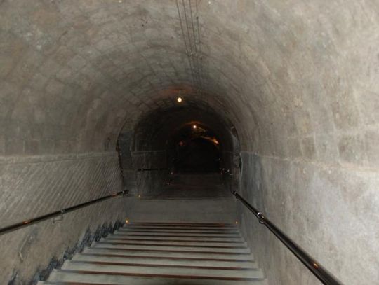 Jakie pieniądze na budowę schronów? Województwa już dostają miliony złotych