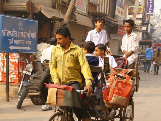 Jan Żebrowski nie ma czasu na chorowanie. Właśnie pakuje walizki, by znów wyruszyć w świat.