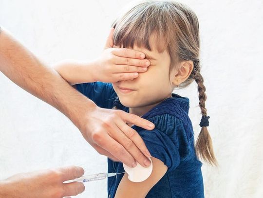 W 2024 roku wykryto aż 32,4 tys. przypadków krztuśca.