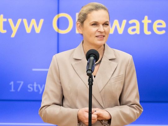 Od 1 września w szkołach ma być tylko jedna godzina religii. Jest ostra reakcja episkopatu na rozporządzenie ministry edukacji.