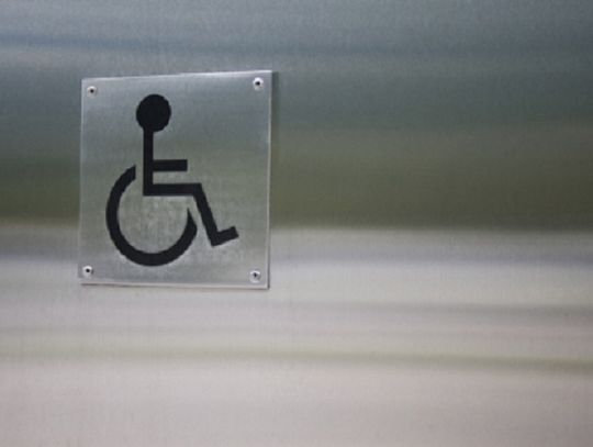 Józefów: Samorząd kupuje samochód dla niepełnosprawnych