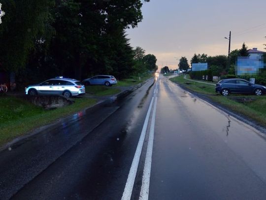 W Kalinowicach w czasie wyprzedzania kierujący oplem potrącił 46-letnią rowerzystkę.