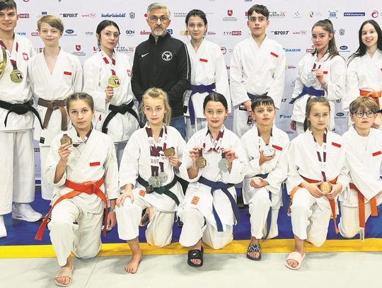Karate tradycyjne: Nie najlepszy, ale dość udany rok reprezentantów Tomaszowskiej Akademii Sztuk Walki