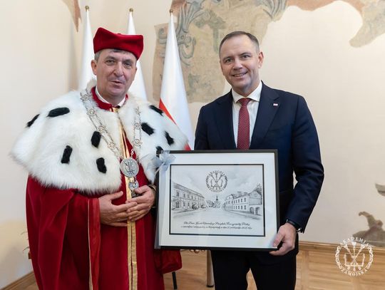 Prezydent RP przyjechał na inaugurację roku akademickiego w AZ.