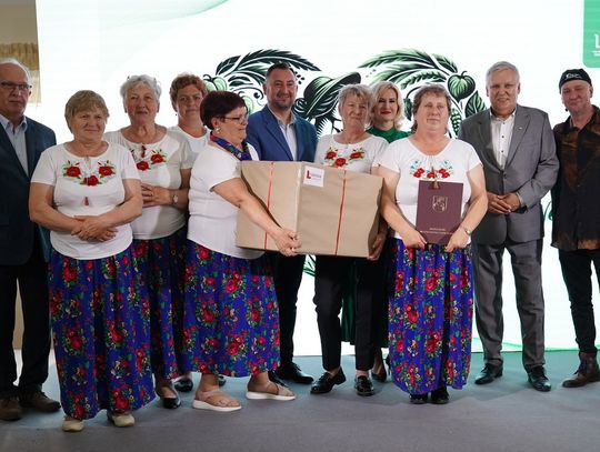 W konkursie Kobieta "Przedsiębiorcza w stylu WEGE" organizowanym przez Urząd Marszałkowski Województwa Lubelskiego w kat. Dary lasu i ziemi wygrały członkinie KGW w Klocówce.