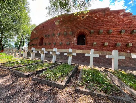 35 żołnierskich mogił może zostać odnowionych w tym roku na Cmentarzu Wojennym Rotunda w Zamościu.