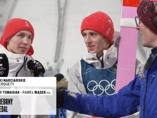 Kolejne srebro dla Polaków. Triumf skoczków w konkursie duetów Kolejne srebro dla Polaków. Triumf skoczków w konkursie duetów
