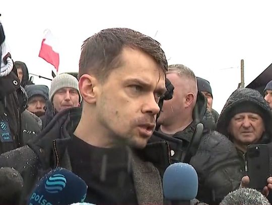 Wiceminister rolnictwa Michał Kołodziejczak spotkał się 9 lutego w Borkach z protestującymi rolnikami.