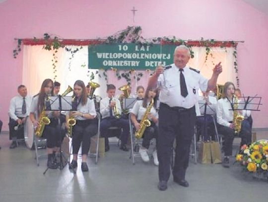 Komarów-Osada: Wielopokoleniowa Orkiestra Dęta zagra nawet na weselu