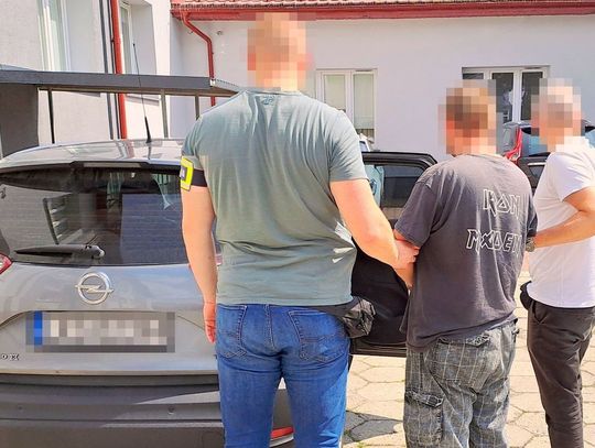 Na trzy miesiące trafił do tymczasowego aresztu 35-letni mieszkaniec powiatu krasnostawskiego, który – jak ustalili śledczy – od ponad roku znęcał się psychicznie i fizycznie nad swoją 60-letnią matką.