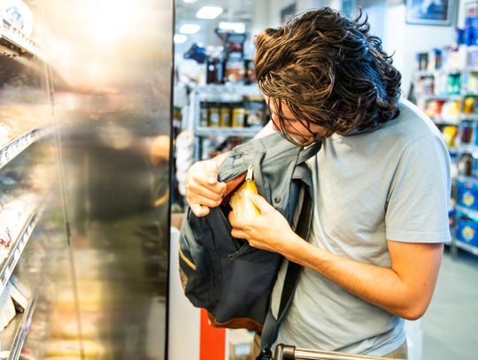 Kradzieże sklepowe powodują gigantyczne straty sklepów. Sięgające nawet 70 proc.