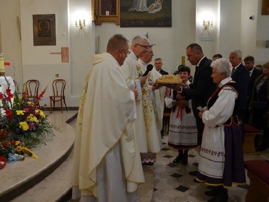 Krasnobród: Dożynki wiernych z całej diecezji
