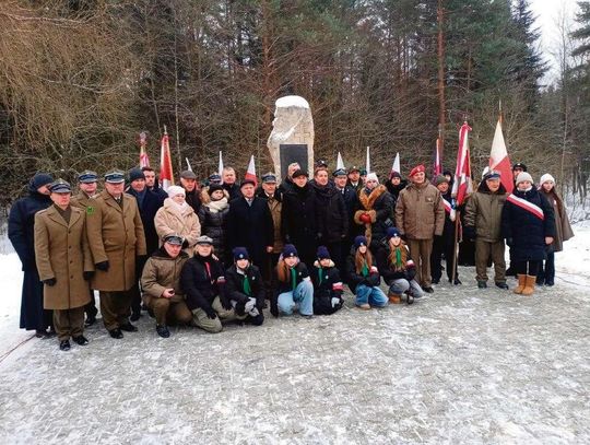 Krwawy luty 1943. W Starej Hucie oddano hołd bohaterom bitwy pod Lasowcami Krwawy luty 1943. W Starej Hucie oddano hołd bohaterom bitwy pod Lasowcami