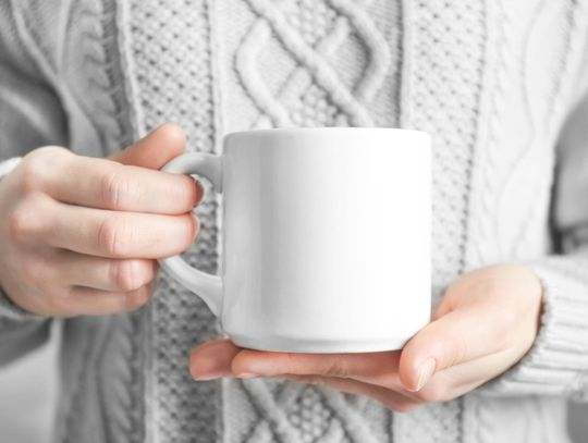 Kubek z logo: Od projektu do realizacji - Twój osobisty przewodnik