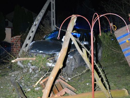 29-latek usłyszy zarzuty złamania sądowego zakazu oraz kierowania pojazdem po wydaniu decyzji o cofnięciu uprawnień do kierowania pojazdami.