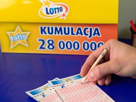 Wtorkowe losowanie Lotto Plus przyniosło główną wygraną w wysokości 1 miliona złotych. Wiemy, gdzie zawarto szczęśliwy zakład