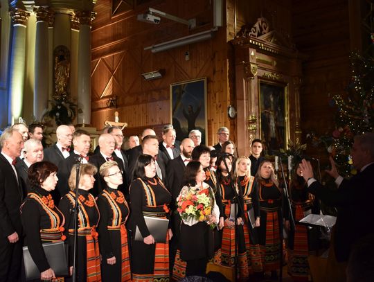 Majdan Stary:  Wspólnym chórem z Ukrainą - koncert charytatywny [ZDJĘCIA]