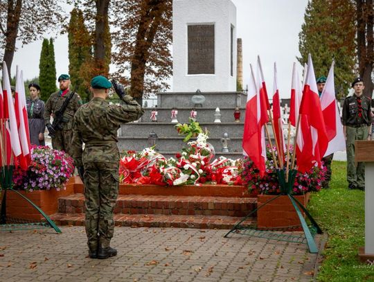 Mieszkańcy Hrubieszowa i żołnierze oddali hołd ofiarom sowieckiej agresji i Sybirakom