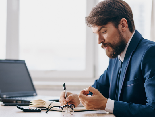 Zmienia się kontakt obywatela z urzędami, coraz więcej osób otrzymuje pisma elektroniczne, a prawie 2 miliony korzysta z cyfrowych skrzynek.