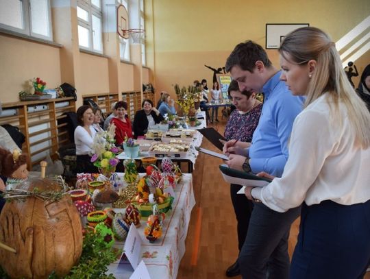 XIV Targi Twórców Ludowych i Sztuki Kulinarnej odbyły się w niedzielę 17 marca w sali sportowej Zespołu Szkolno-Przedszkolnego w Mirczu.