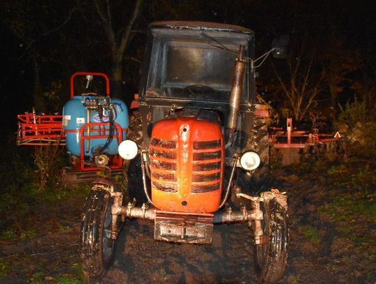 46-latek miał aż 2 promile alkoholu w organizmie, a mimo to kierował ciągnikiem rolniczym.