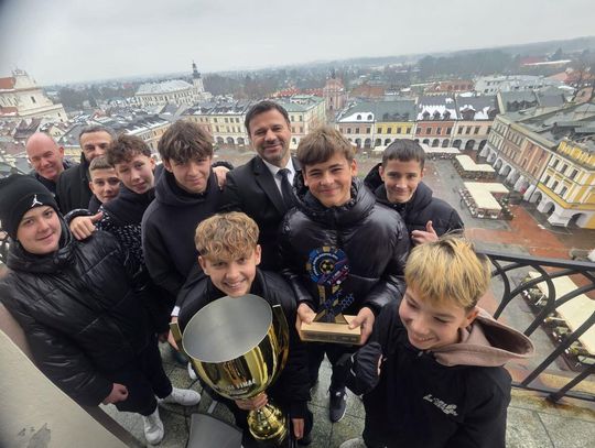 Zwycięska drużyna z Zamościa.