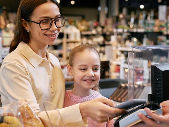 Podejście do płatności zależy od wieku.