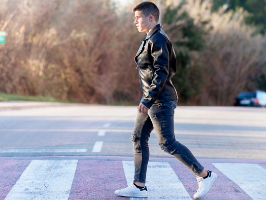 Do ponad połowy wypadków z pieszymi dochodzi na pasach. Ginie co trzeci z nich.