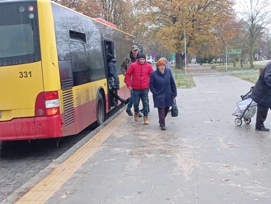 Na razie planowane od stycznia połączenia Zamościa ze Szczebrzeszynem nie ruszą.