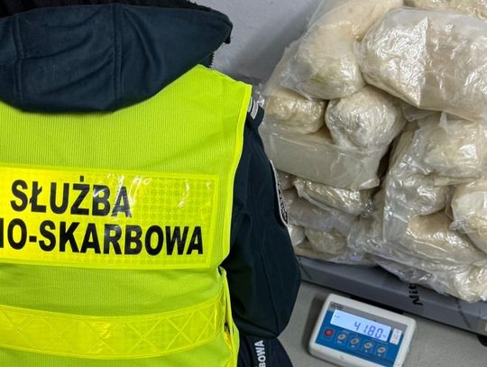 Lubelska Krajowa Administracja Skarbowa i Nadbużański Oddział Straży Granicznej przejęli prawie 42 kg mefedronu.