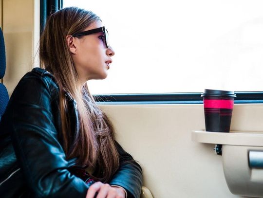 Planując wyjazd świąteczny pociągiem, lepiej sprawdzić rozkład jazdy. Na obecnym nie warto polegać, bo w niedzielę 15 grudnia pojawią się nowe.