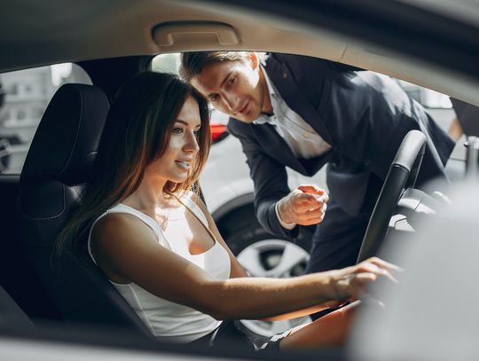 Nabycie samochodu a podatek. Sprawdź, kiedy musisz go zapłacić