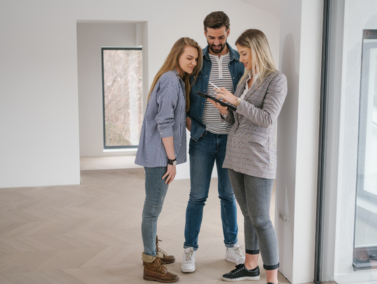 Gminy dostaną nowe uprawnienia do kontroli dochodów i majątku najemców mieszkań komunalnych.