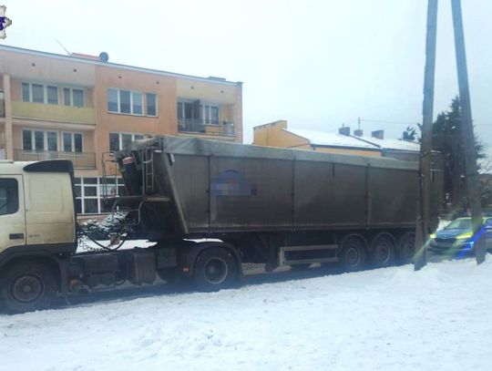 Niebezpieczny transport w Żółkiewce. Pijany 61-latek zignorował sądowy zakaz Niebezpieczny transport w Żółkiewce. Pijany 61-latek zignorował sądowy zakaz