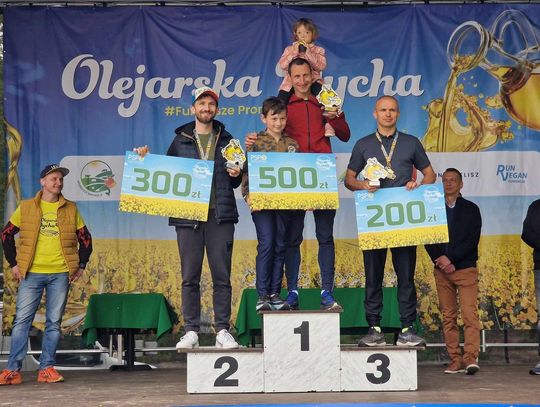 IV Olejarską Dychę ukończyło w sumie 435 osób.