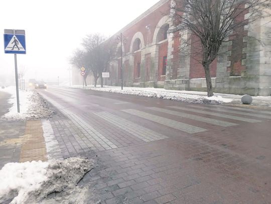 Niewidoczne oznakowanie poziome ul. Łukasińskiego w Zamościu. Radni apelują do władz