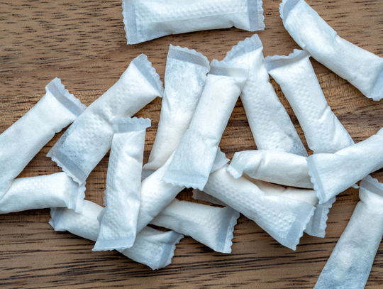 Nowe stawki akcyzy wejdą w życie 1 sierpnia. I spowodują podwyżkę trzech grup produktów, które przez lata były tańszym zamiennikiem papierosów.