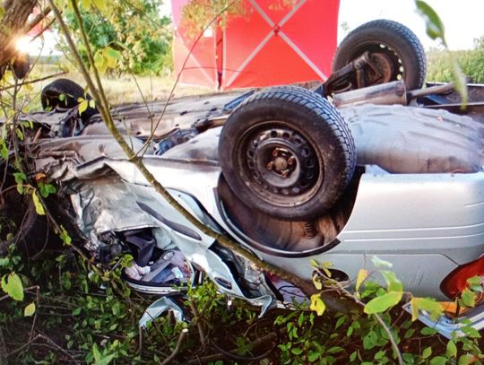 Nocna tragedia w Wólce Biskiej, nie żyje 17-letni pasażer jednego z aut